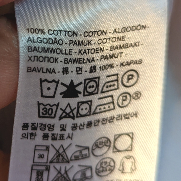 White Levi's Shirt Short Sleeve, Small, EUC - Picture 6 of 6